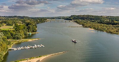 Interdiction de naviguer en Loire entre Bouchemaine(49) et les ponts de Anne de Bretagne et des Trois Continents
