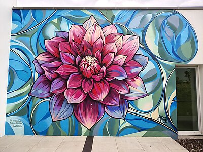 Une fresque murale pour colorer le quotidien des résidents de la résidence Montclair